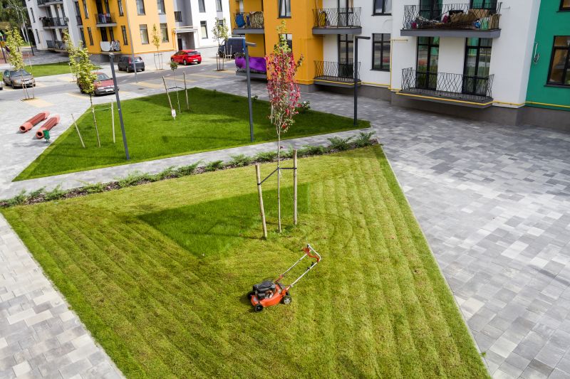 Commercial Lawn Mowing Service, Commercial Lawn Mowing Service, Tennessee